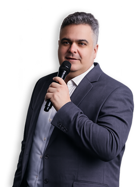 Sérgio Craveiro, fundador da CONASI, falando ao microfone
